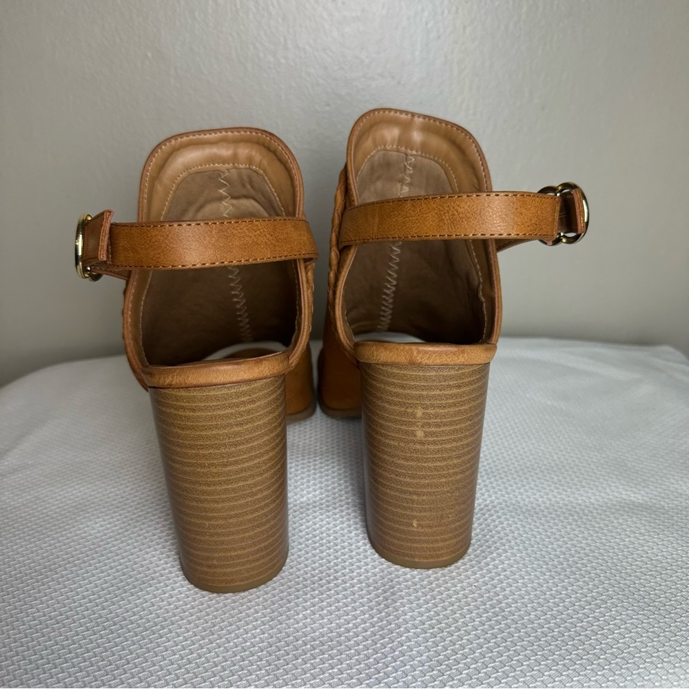 Qupid Brown Chunky Bootie - Picture 3 of 4